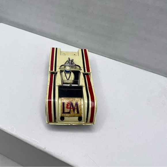 Vintage Aurora Lola T 260 Can Am 1977 Slot Car  Magna Traction Chassis. - Picture 2 of 5